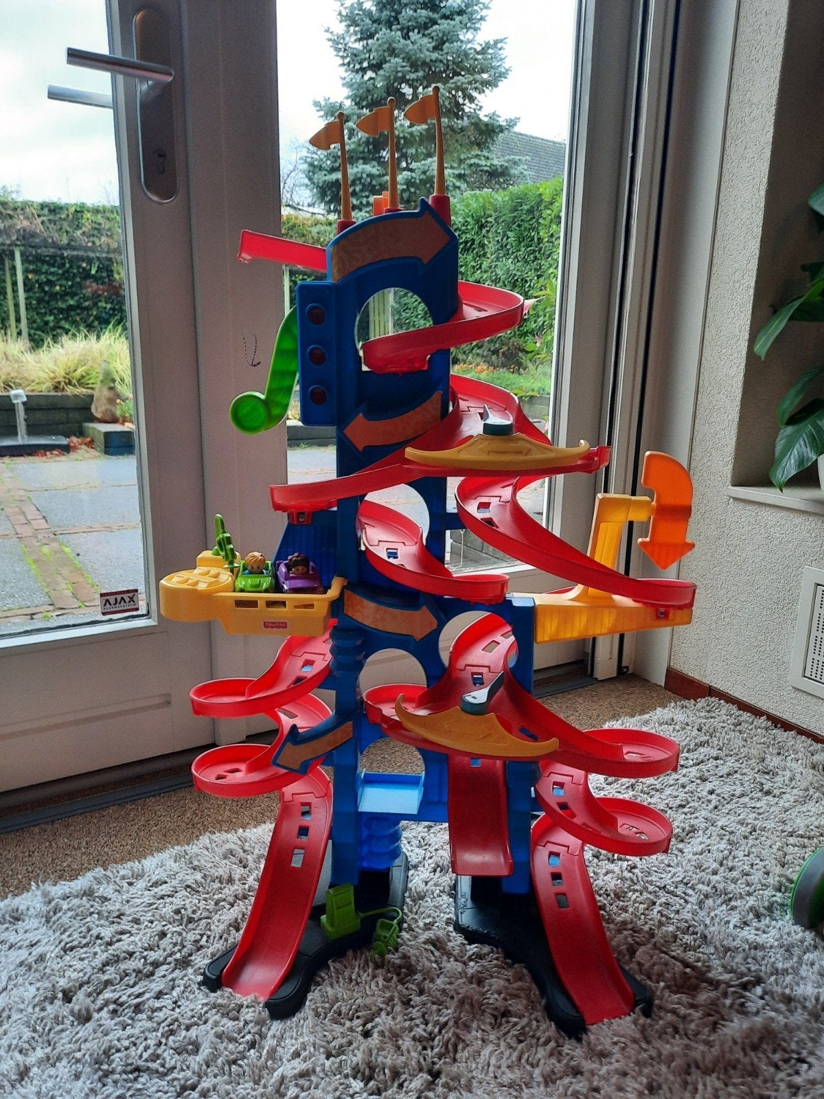 V-tech racebaan toren met 2 auto's, Kinderen en Baby's, Ophalen, Zo goed als nieuw, Handmatig, Overige merken