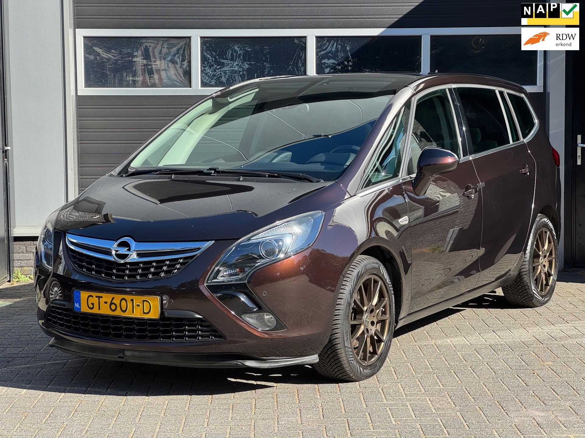 Opel Zafira Tourer 1.4 Business+ 7p Automaat, Pano, Trekhaak, 15 km/l, Gebruikt, Euro 6, 4 cilinders