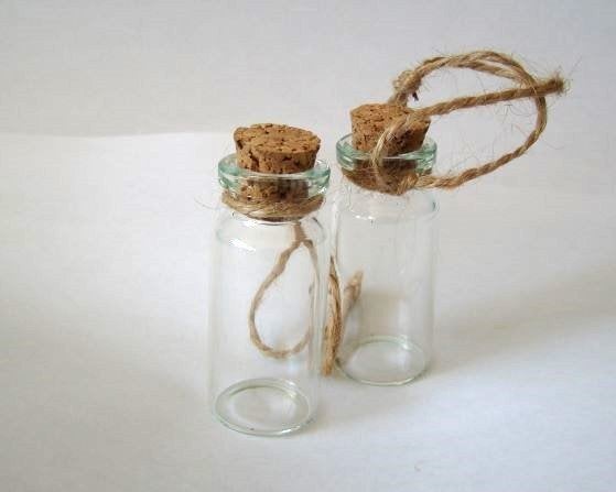 Mini glazen flesjes 5,5 cm met kurk en touw p/st., Ophalen of Verzenden, Nieuw, Glas