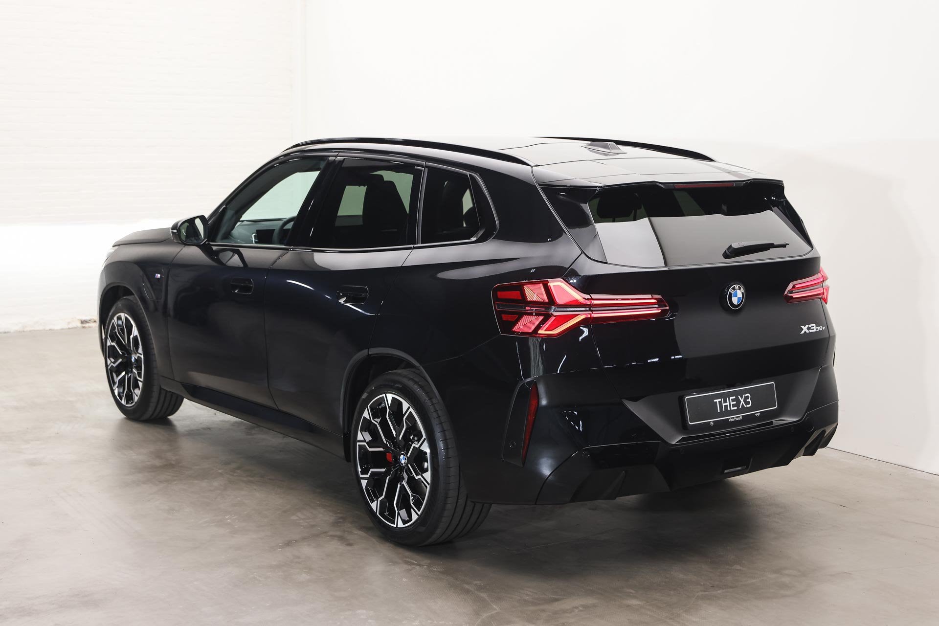 BMW X3 30e xDrive M Sport Automaat / Panoramadak / Trekhaak, Automaat, 1998 cc, Zwart, 4 cilinders
