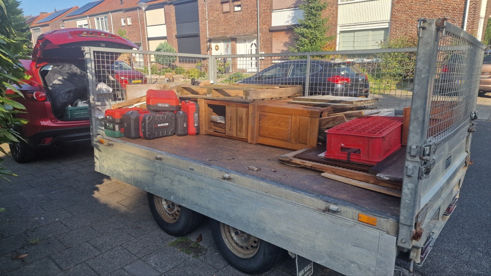 Puin rijder stort rijder, Ophalen