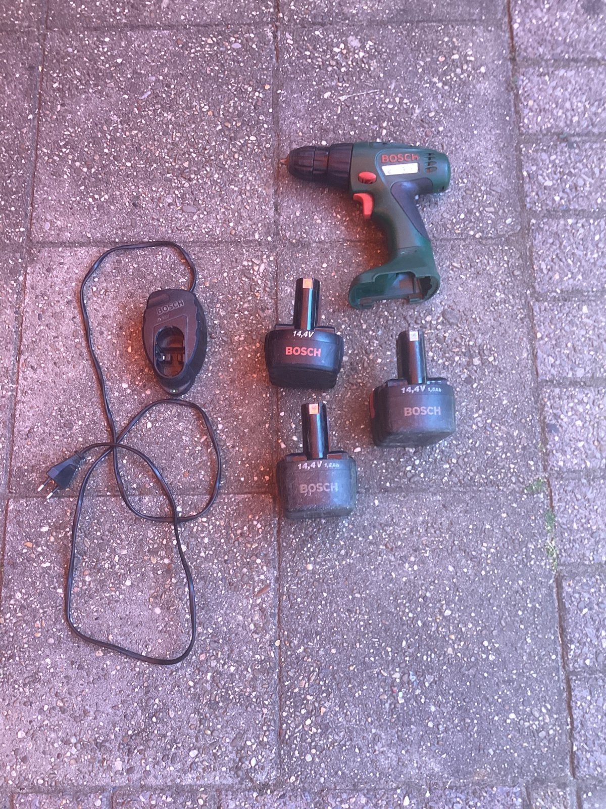 Bosch accuboormachine 14,4 V, Ophalen of Verzenden, Gebruikt, Boor- en Schroefmachine