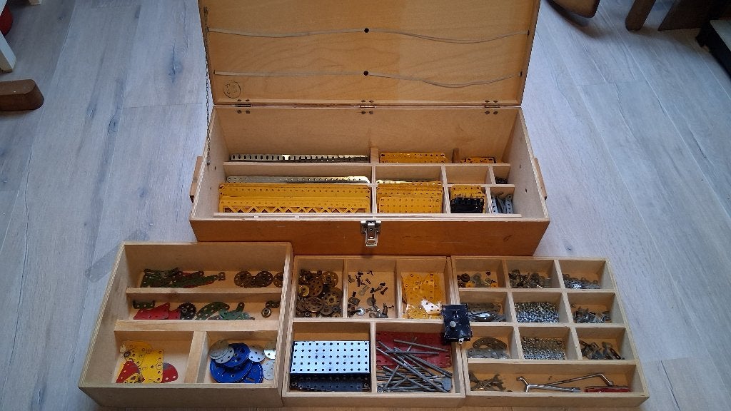 Meccano, Ophalen