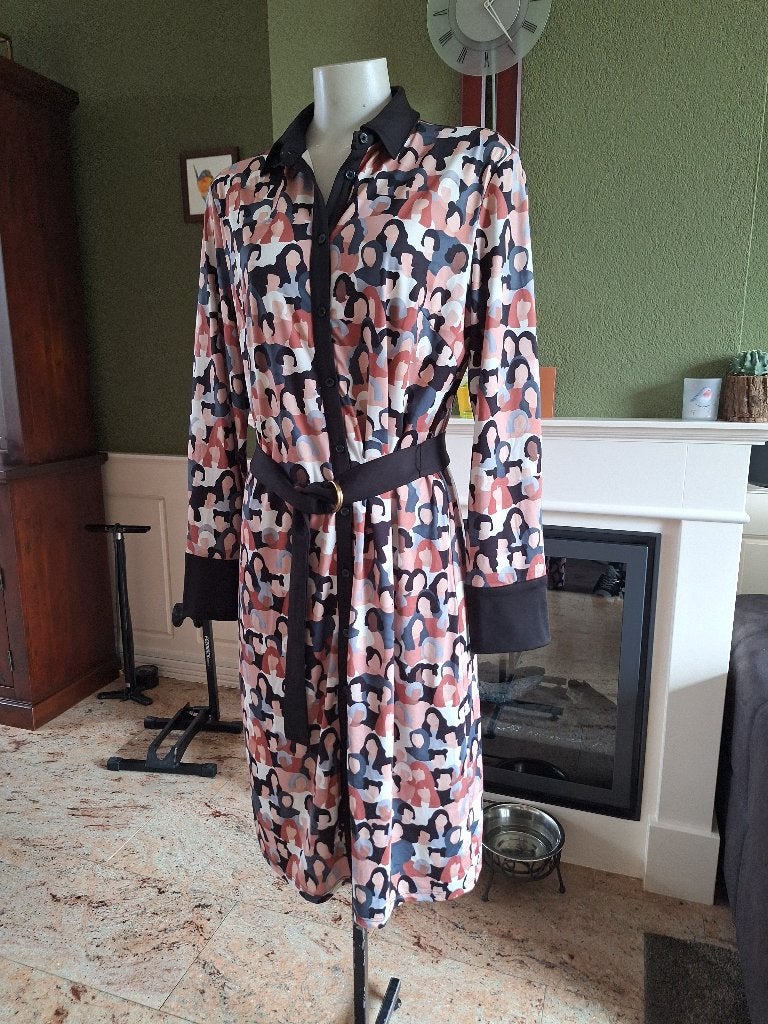 K-design gezichten jurk mensen vrouwen L, K-design, Overige kleuren, Verzenden, Maat 42/44 (L)