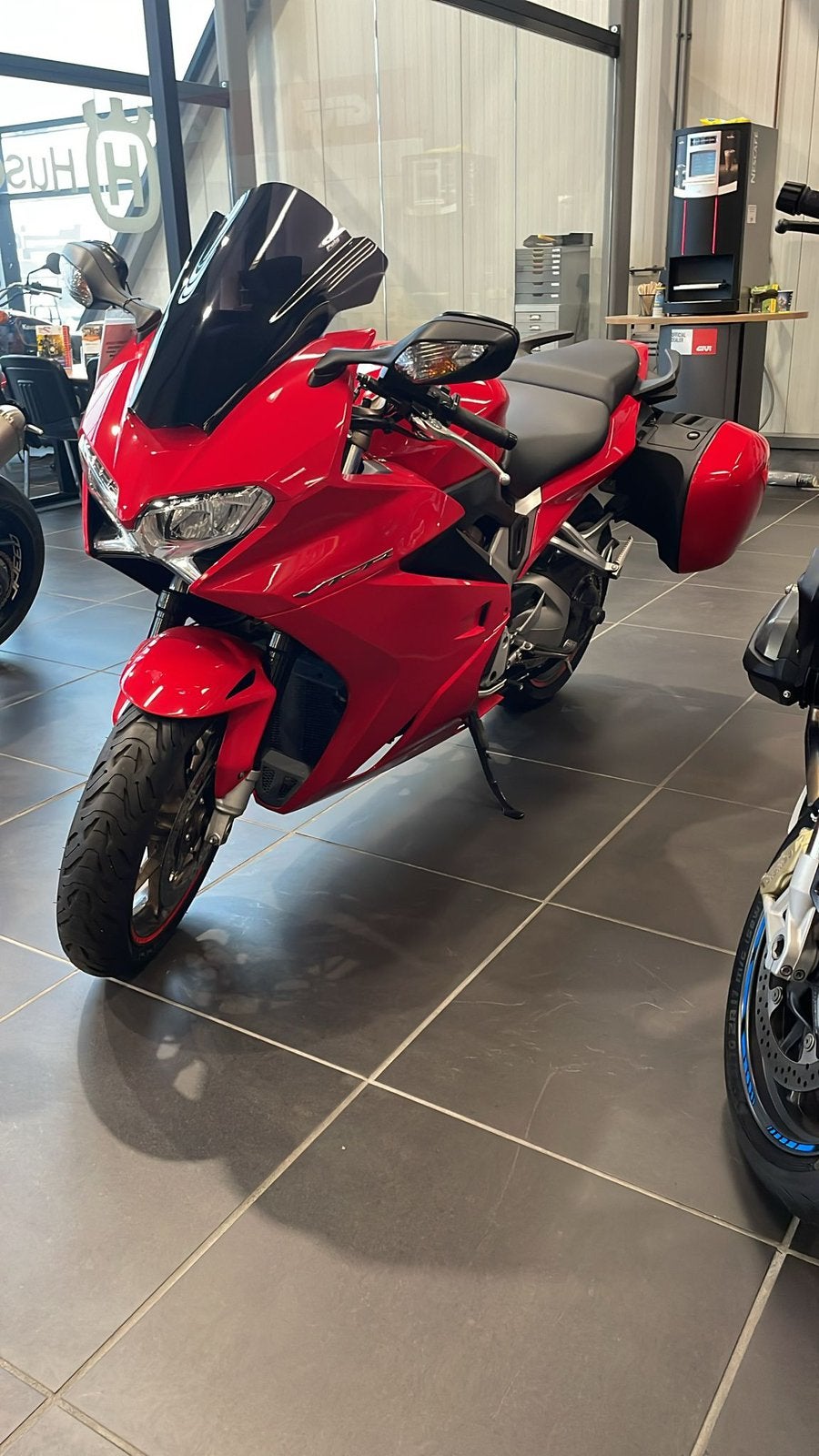 Honda Vfr800F V-Tec RC79 2016. Wilbers Vering.Bagster.Givi, Sportuitlaat, 4 cilinders, Motorrijbewijs A, Gebruikt