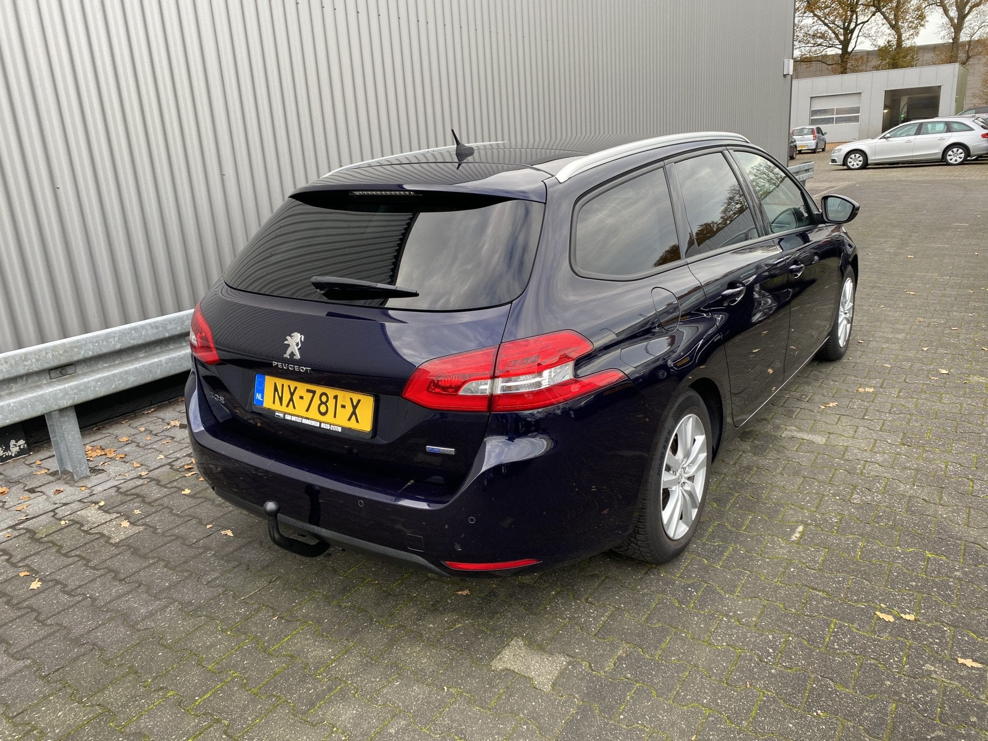 Peugeot 308 SW 1.2 PureTech Blue Lease Executive Clima, Pano, Auto's, Voorwielaandrijving, Stof, Gebruikt, Euro 6