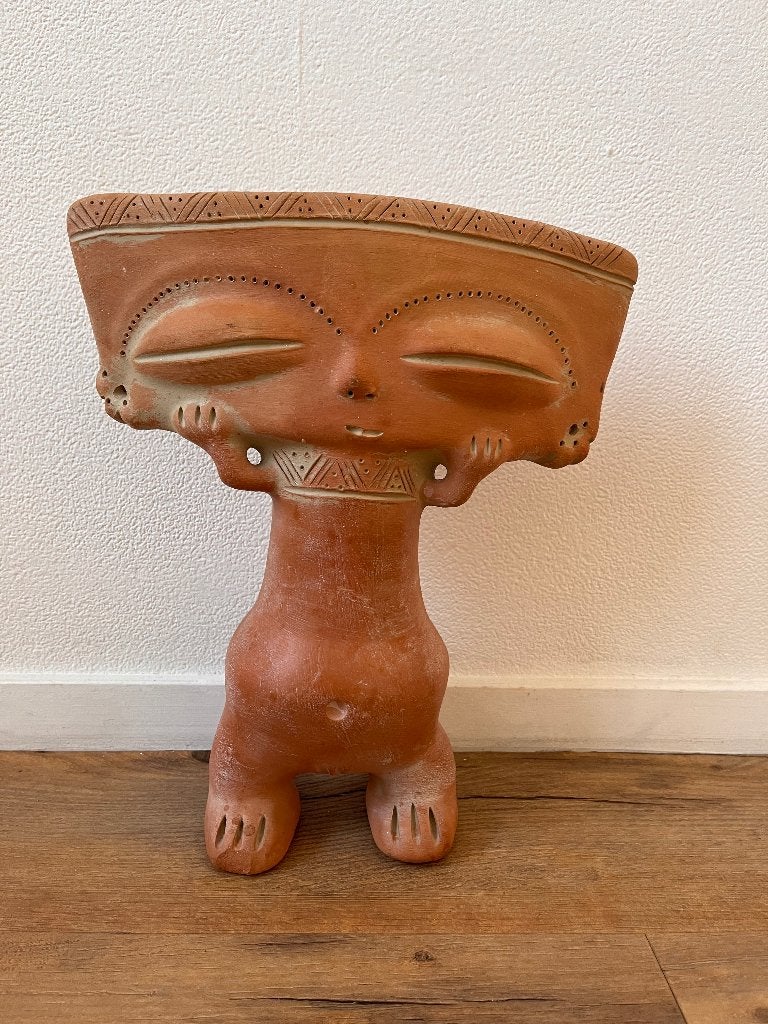 Antique Chancay Peruvian standing sculpture terracotta, Antiek en Kunst, Kunst | Niet-Westerse kunst, Oranje, Ophalen of Verzenden