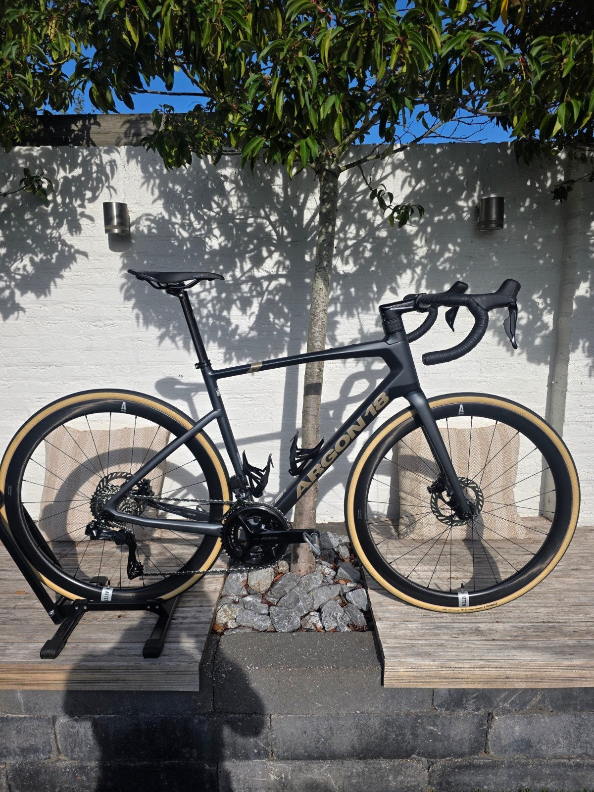 Argon 18 Equation - Comfortabele Carbon Racefiets, 28 inch, Carbon, Heren, Nieuw
