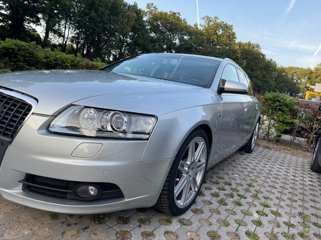 Audi A6 2.4 V6 130KW Avant AUT 2005 Grijs, Auto's, 1800 kg, Zwart, Stationwagon, Particulier