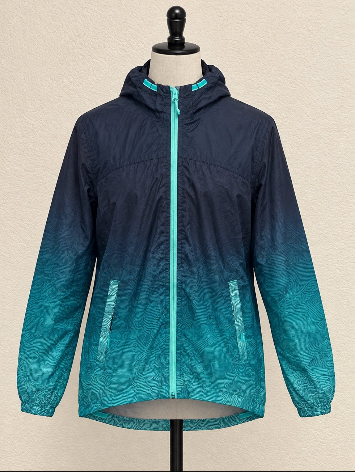 Quechua regenjas / windjack windjas. Buitenkleding. Winter, Ophalen of Verzenden, Zo goed als nieuw