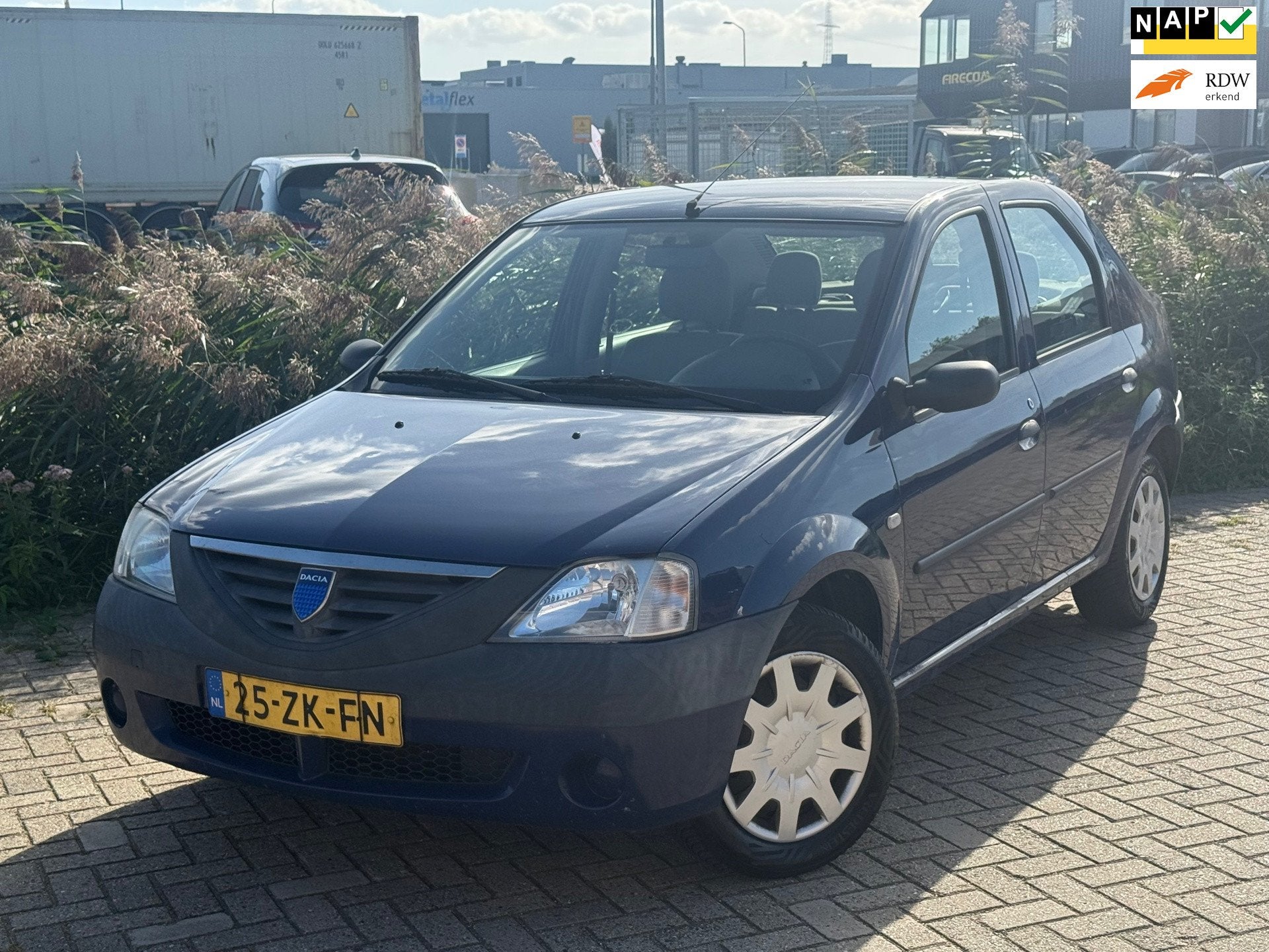 Dacia Logan 1.4 Ambiance Apk tot 07-03-2027, Auto's, Voorwielaandrijving, Gebruikt, 31 €/maand, Blauw
