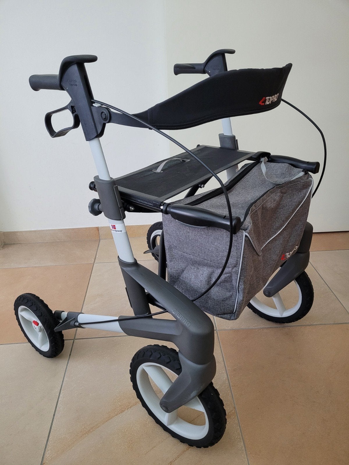 Rollator Topro olympos ATR maat M geen beschadigingen, Ophalen, Opvouwbaar, Zo goed als nieuw