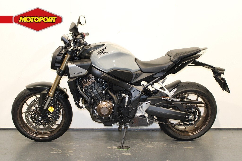 Honda CB 650 RC E-clutch (bj 2025), Bedrijf, Mc.benelux@honda-eu.com, Doornveld 180
B-1731  Zellik, BE, Naked bike