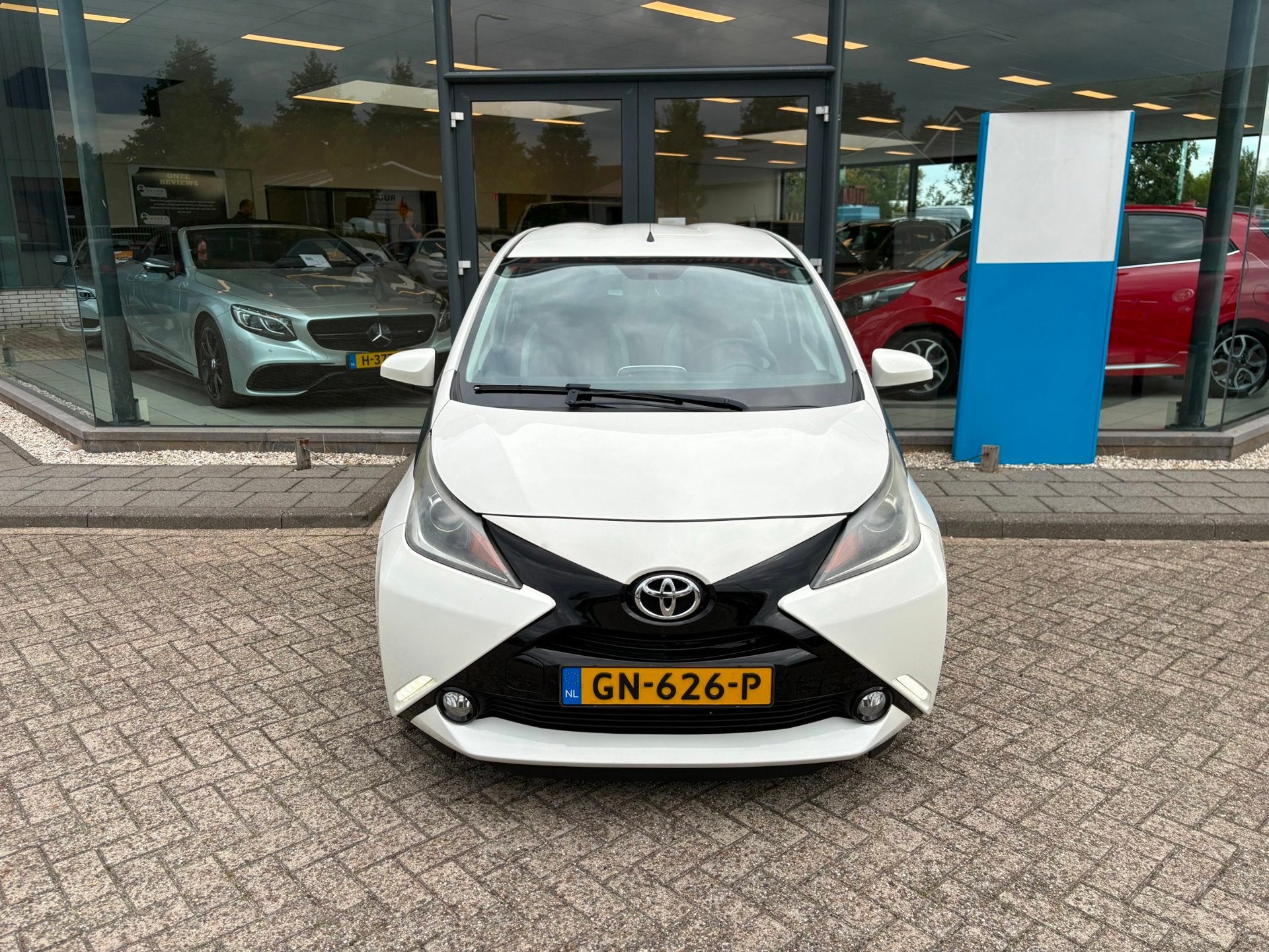 Foto 3 van Toyota Aygo 1.0 VVT-i x-play *AC *CAMERA