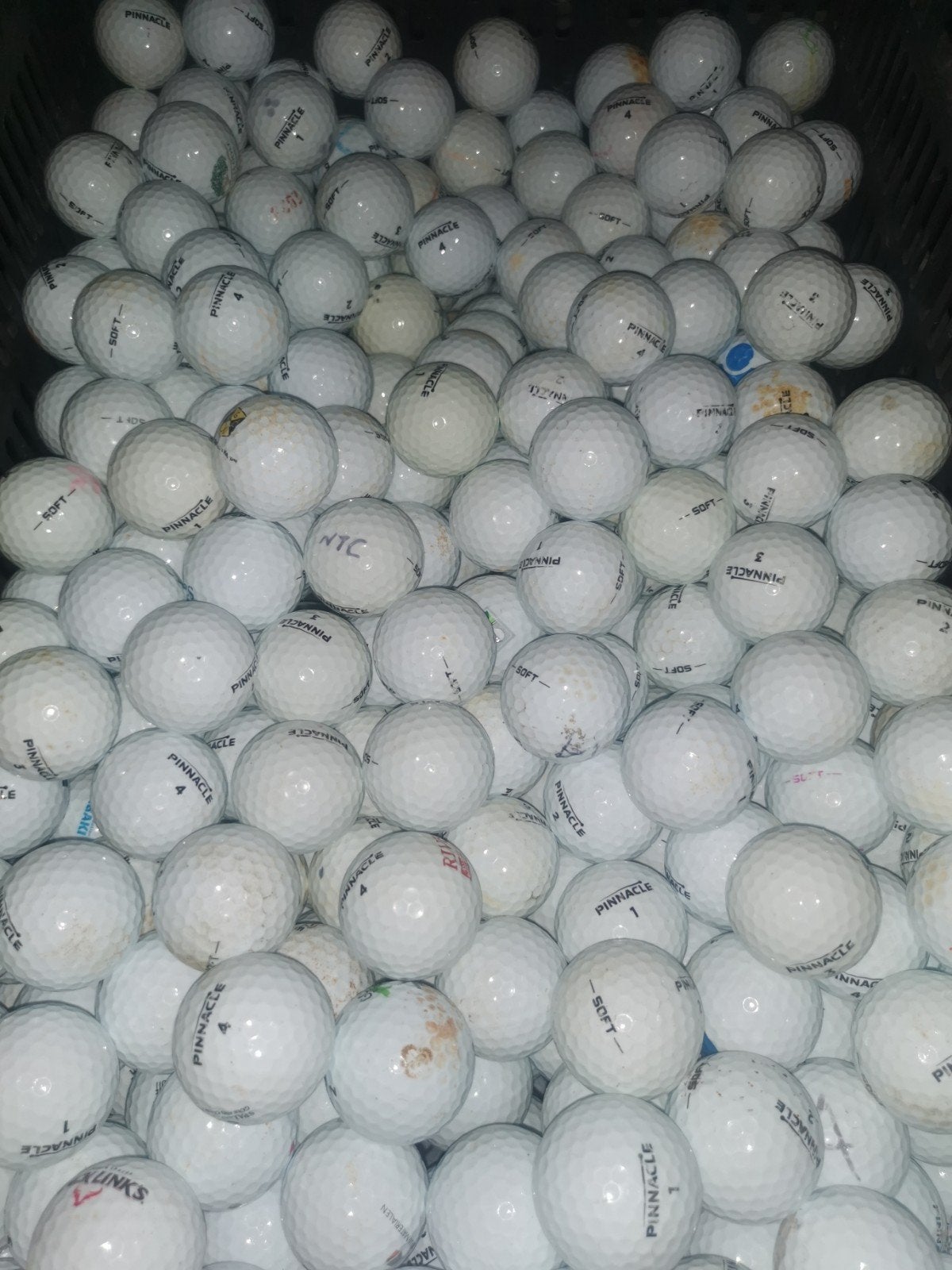 Pinnacle soft golfballen 100 stuks, Sport en Fitness, Ophalen of Verzenden, Bal(len)