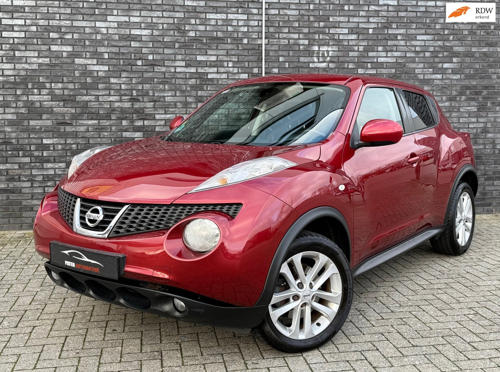 Nissan Juke 1.6 DIG-T Tekna 190pk|Camera|Navigatie|Full Keyl, Auto's, Voorwielaandrijving, Euro 5, 1618 cc, Gebruikt