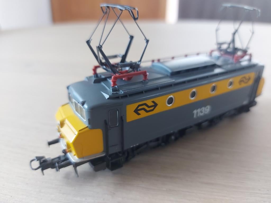 Märklin NS 1139 artikelnummer 3324, Hobby en Vrije tijd, Modeltreinen | H0, Wisselstroom, Locomotief, Ophalen of Verzenden, Märklin