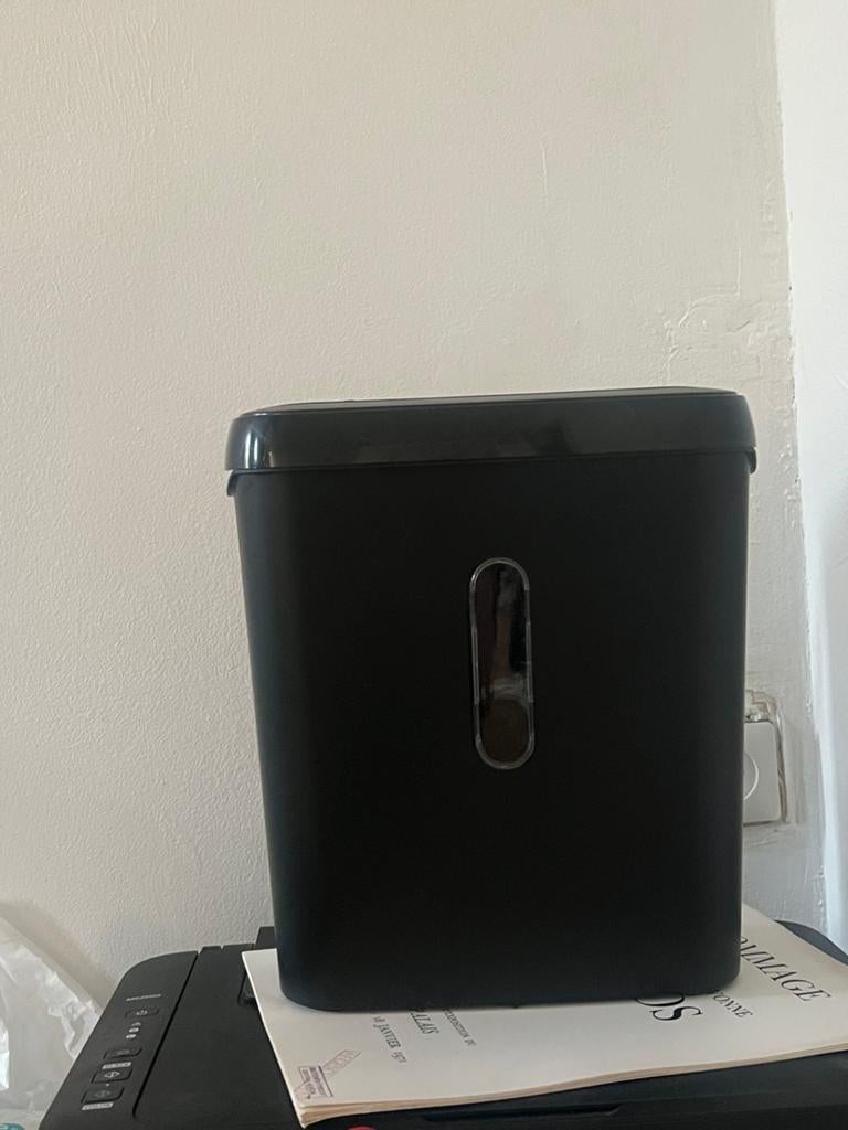 Hama paper shredder/papierversnipperaar, Ophalen, Zo goed als nieuw, Minder dan 2 Ghz