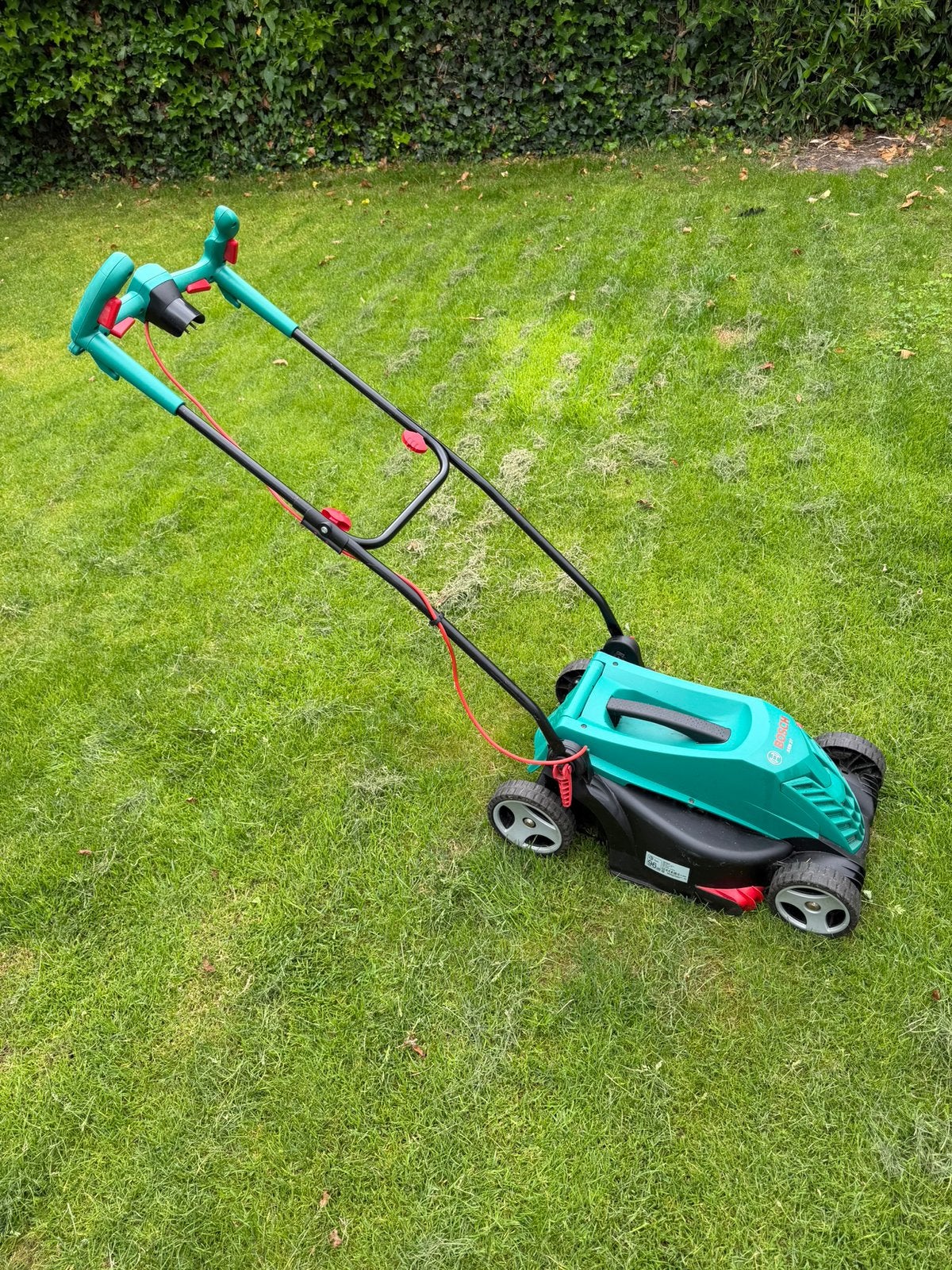 Bosch grasmaaier, Tuin en Terras, Grasmaaiers, Ophalen, Zo goed als nieuw