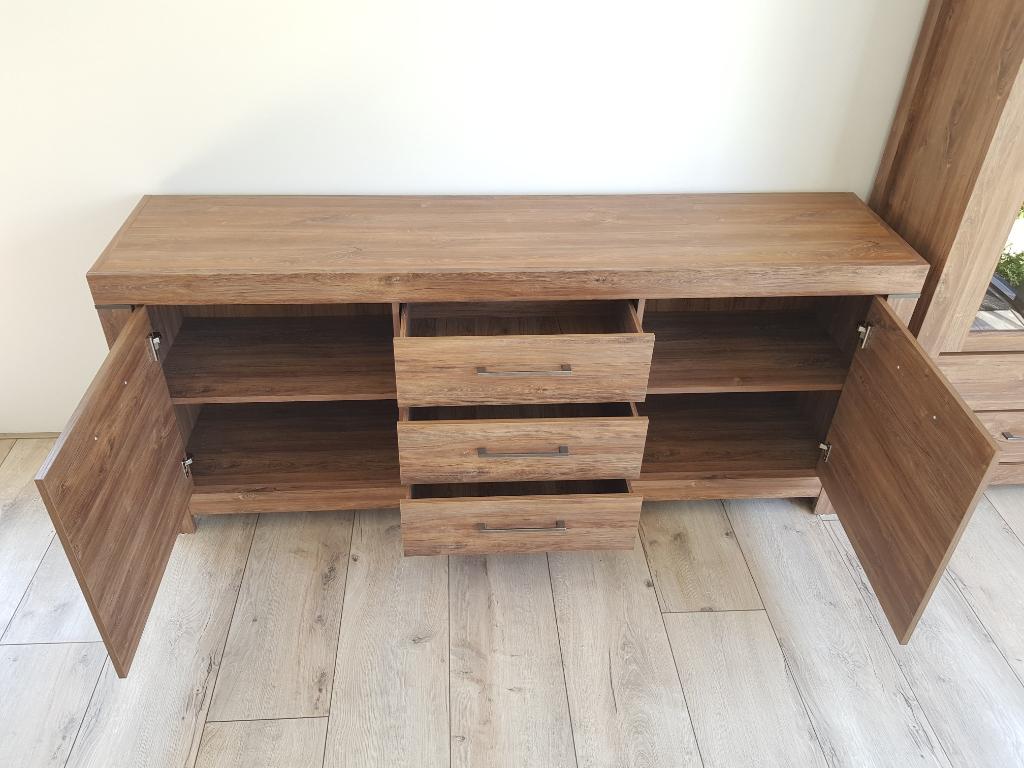 VOORRAAD Robuust dressoir met soft-close laden/ deuren NIEUW, Met deur(en), Robuust, modern, voelbare houtnerf structuur, nieuw, metaal