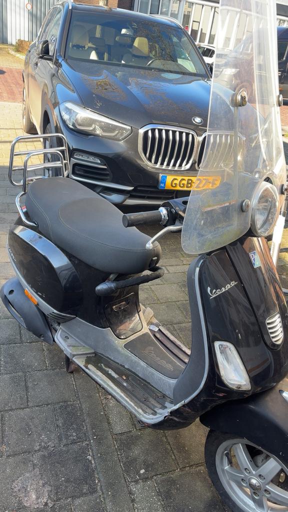 Vespa, Fietsen en Brommers, Scooters | Vespa, Ophalen of Verzenden, Zo goed als nieuw, Benzine