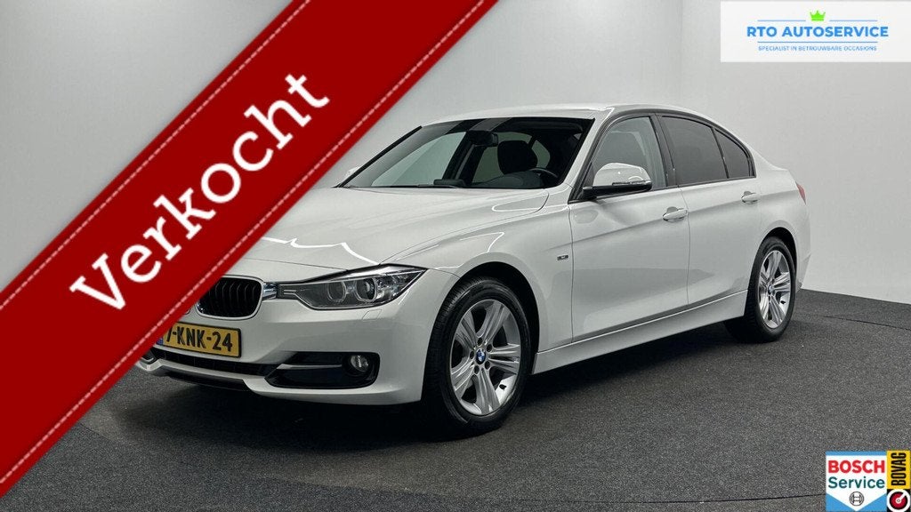 BMW 3-serie 316i High Executive SPORT Upgrade NAVI TREKHAAK, 1360 kg, Gebruikt, 4 cilinders, Met garantie (alle)