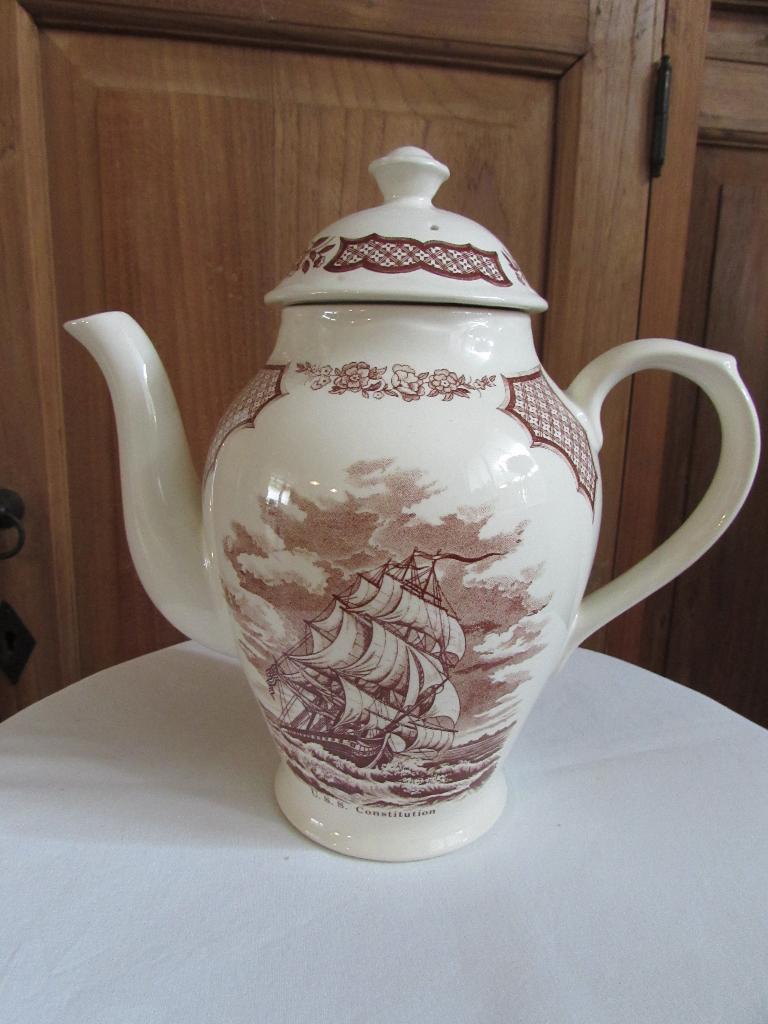 Theepot Fair Winds England, Antiek en Kunst, Ophalen of Verzenden