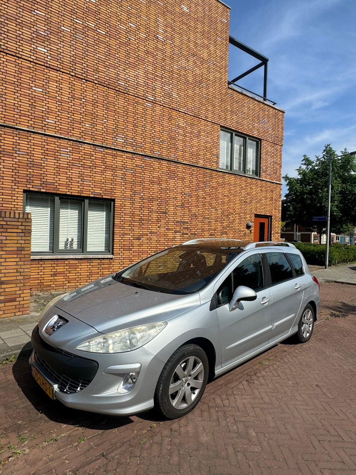 Peugeot 308 1.6 VTI 16V SW 7P 2009 Grijs, Auto's, Peugeot, Voorwielaandrijving, 4 cilinders, 7 stoelen, 1415 kg