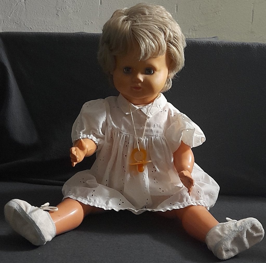 Prachtige Vintage Wildebras XL Babypop 64cm Compleet, Ophalen of Verzenden, Gebruikt, Pop