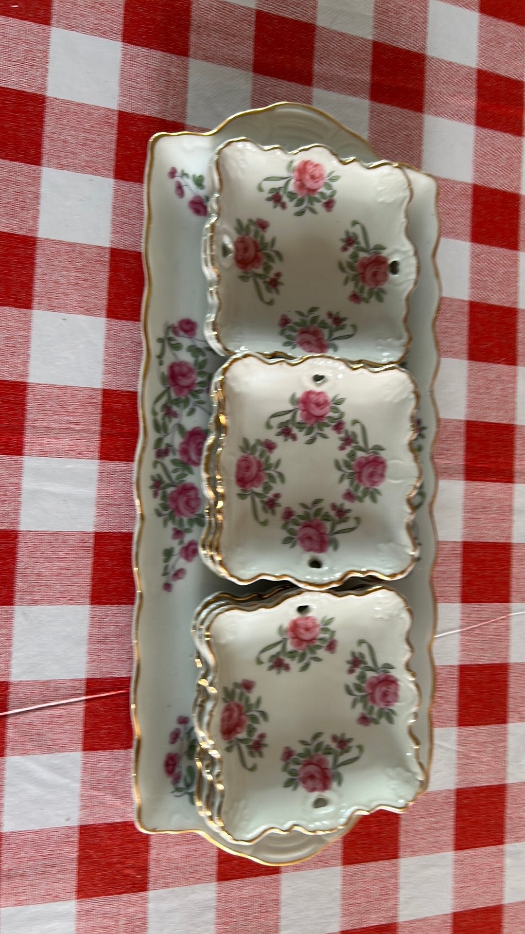Cakeschaal met schaaltjes rozen, Ophalen, Zo goed als nieuw, Overige stijlen, Schaal of Schalen