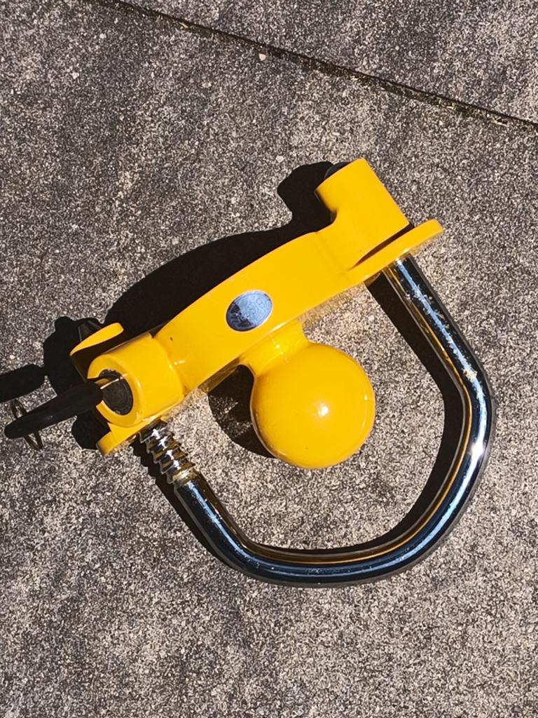 Carpoint disselkoppeling slot., Ophalen