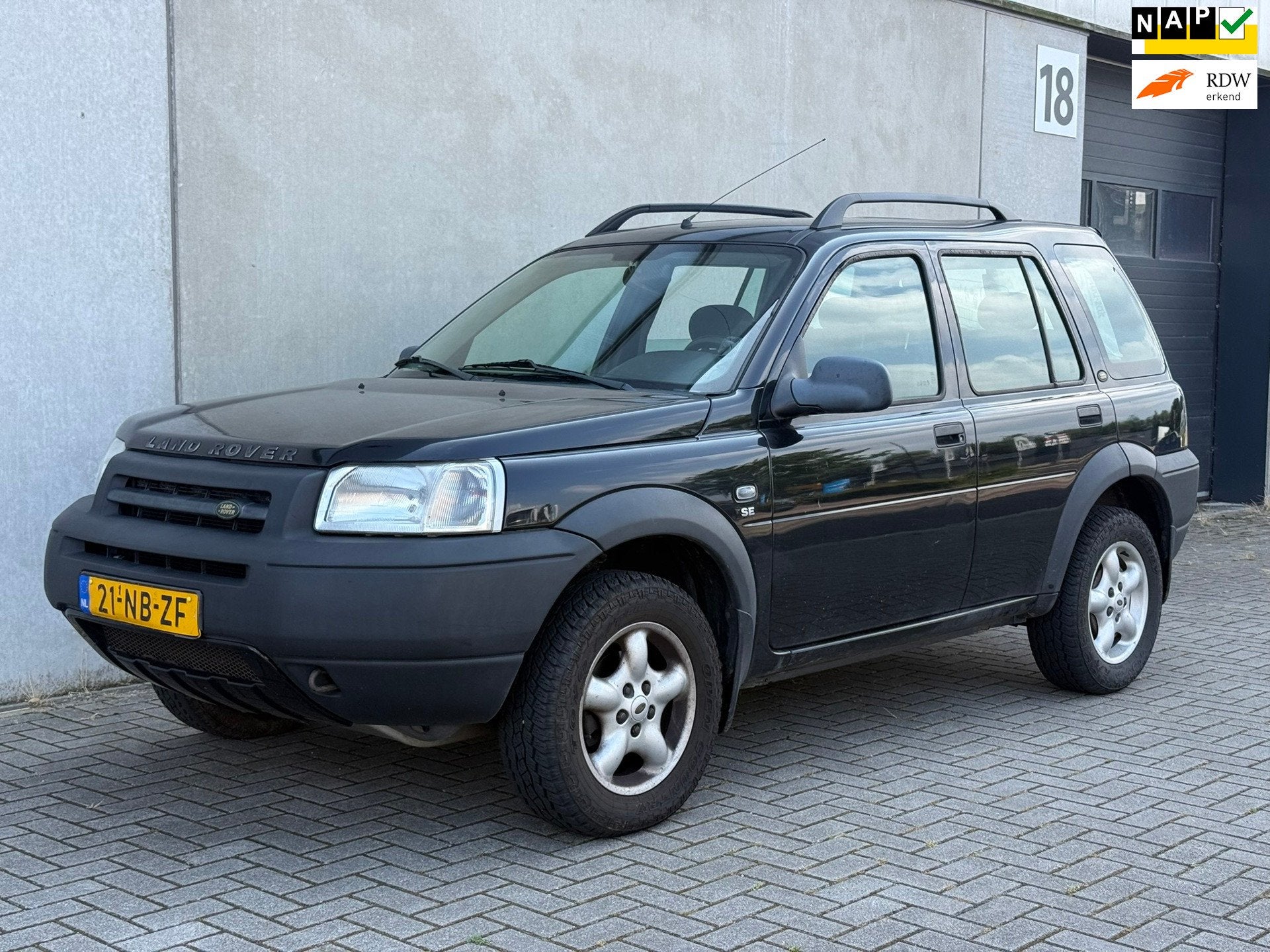 Land Rover Freelander Station Wagon 2.5 V6 SE Automaat, LEES, Auto's, Automaat, Gebruikt, 2497 cc, 2000 kg