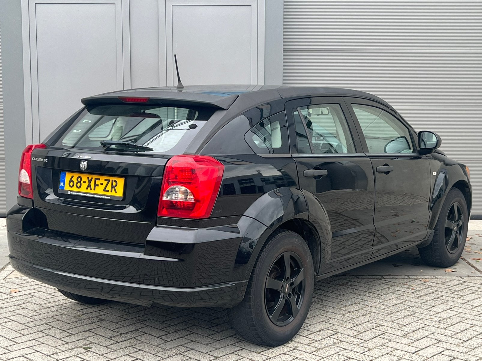 Foto 12 van Zwarte Nette Dodge Caliber 1.8 SXT Benzine/Airco/Apk/Nap!