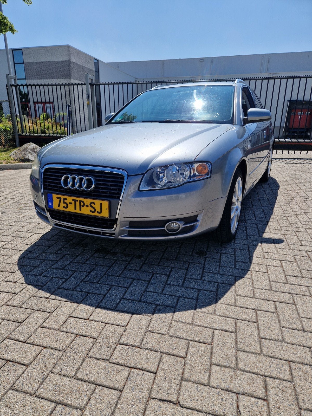 Audi A4 2.0 96KW Avant 2007 Grijs APK 15-7-27., Auto's, Voorwielaandrijving, 730 kg, 4 cilinders, 1984 cc