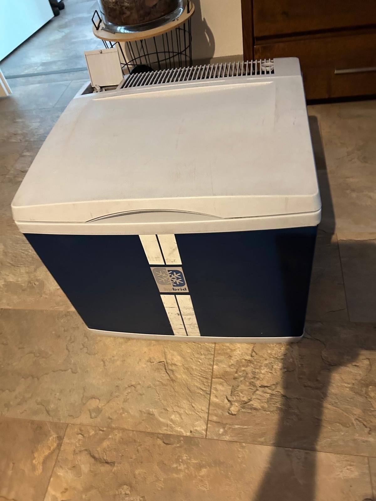 Mobicool B40 Hybride Koelbox - 38L - 12V/230V, Ophalen, Gebruikt, Koelbox, Elektrisch