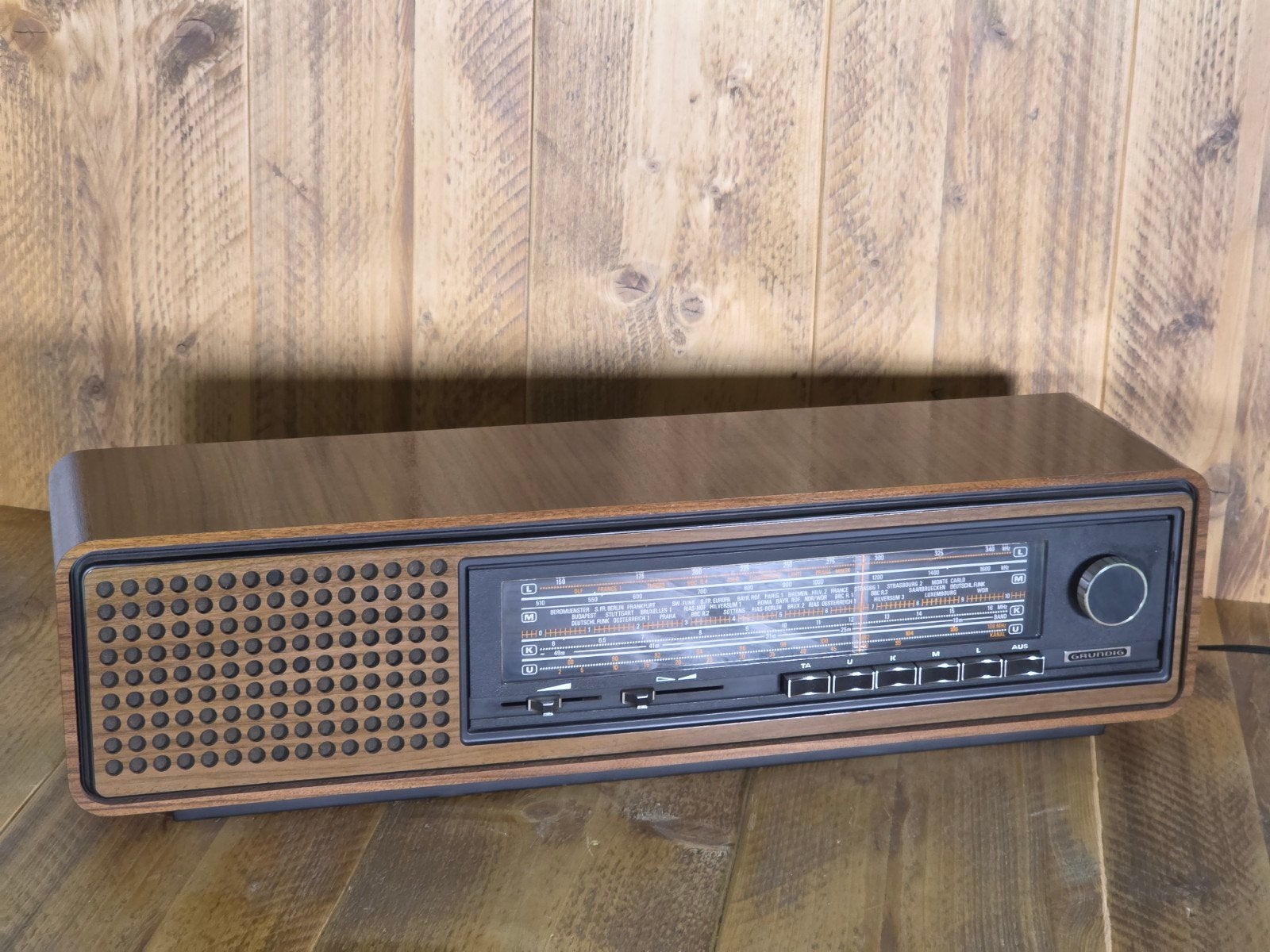 Vintage Grundig RF 611 tafelradio, Ophalen of Verzenden