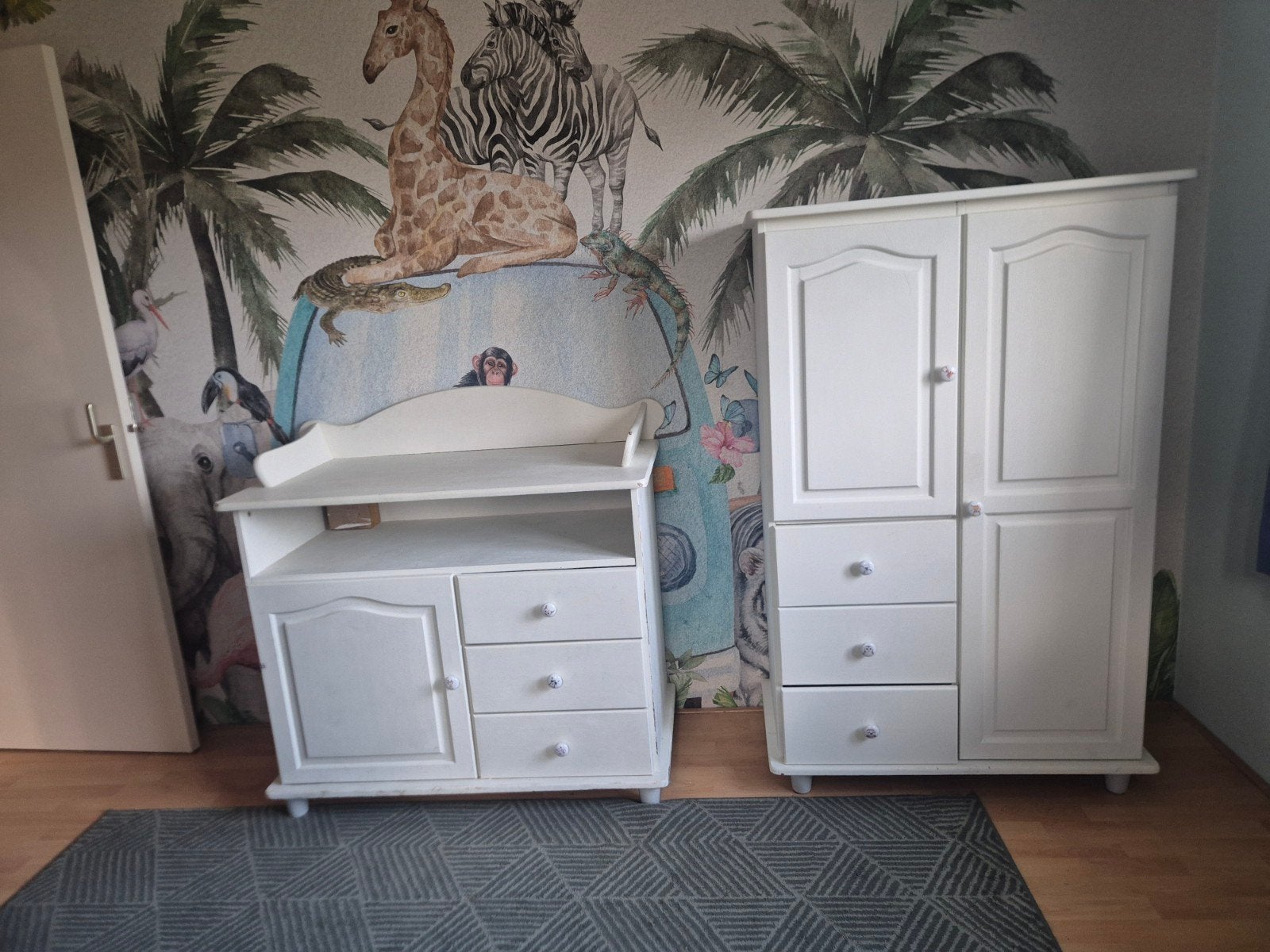 Complete babykamer set: Ledikant, Commode, Kledingkast, etc, Ophalen, Gebruikt, Jongetje of Meisje