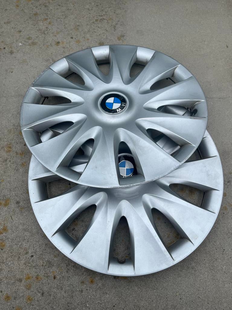 2 BMW wieldoppen, 44 cm, gebruikt, Auto diversen, Wieldoppen, Ophalen, Gebruikt