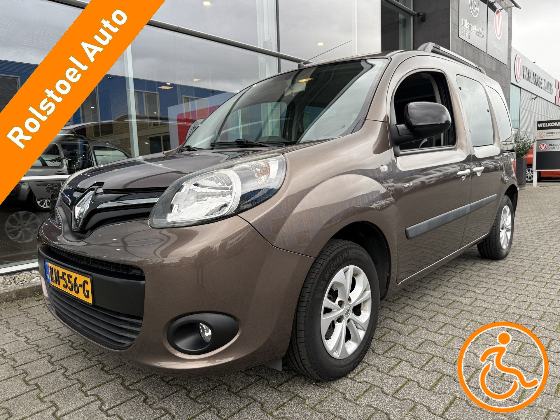 Renault Kangoo Family 3+1 Rolstoelauto 1.2 TCe Limited Start, Auto's, Voorwielaandrijving, Euro 5, Stof, Gebruikt