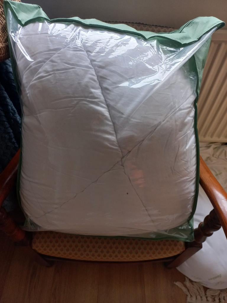 Nieuw dekbed in verpakking, Overige materialen, Ophalen of Verzenden, 200 cm of meer, Modern
