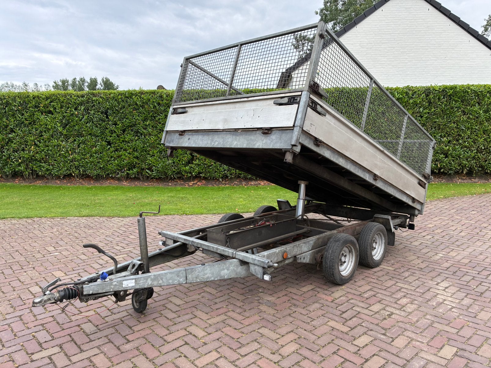 Henra 3 zijdige kipper 305x180 2700kg, Ophalen of Verzenden, Gebruikt
