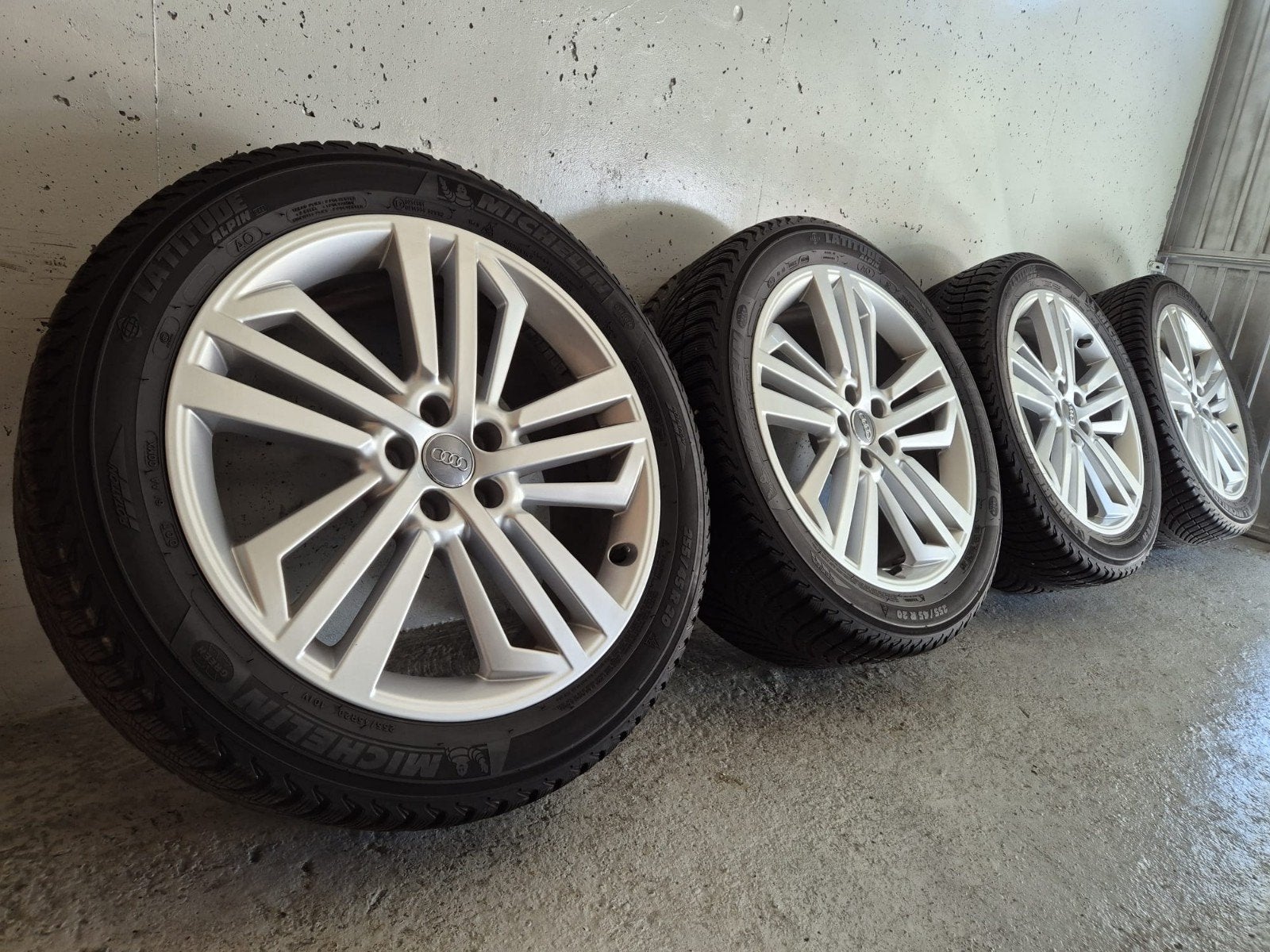 5x112/20 inch Orgineel Audi Q5 Winterset, Ophalen, 255 mm, Banden en Velgen, Nieuw