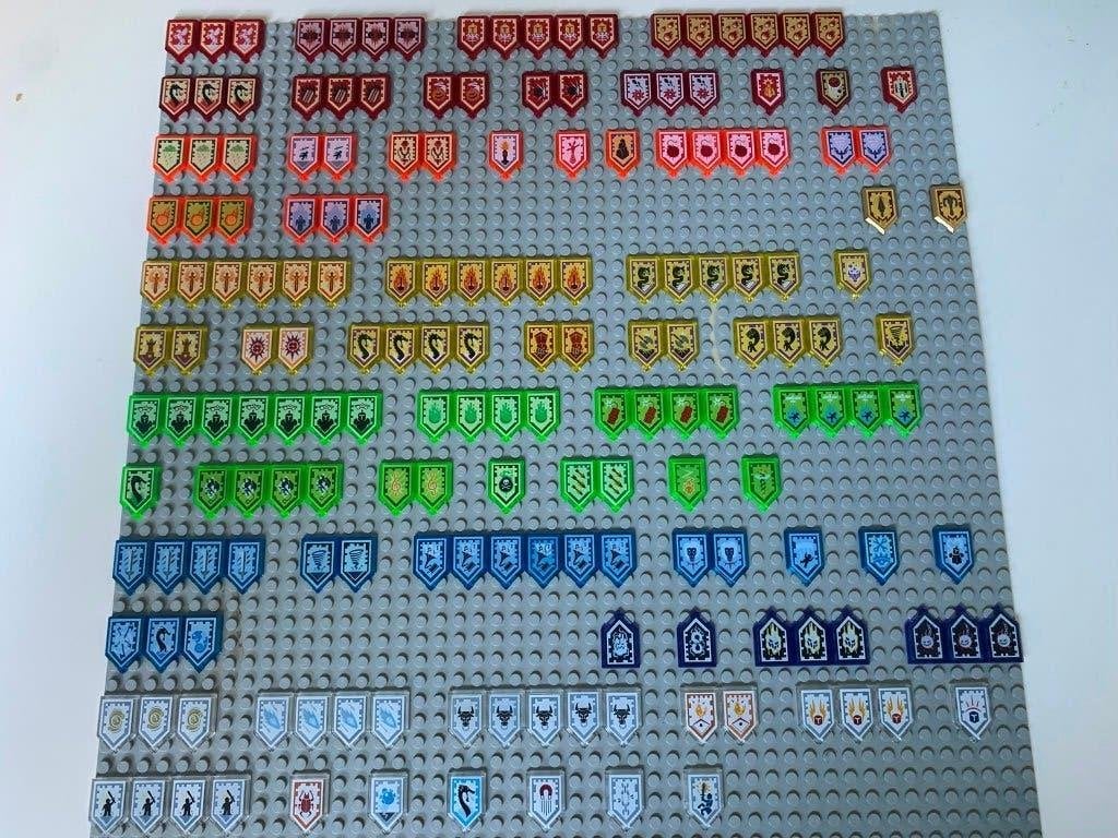 Lego Nexo Knight shields, Kinderen en Baby's, Speelgoed | Duplo en Lego, Gebruikt, Lego, Ophalen of Verzenden, Losse stenen