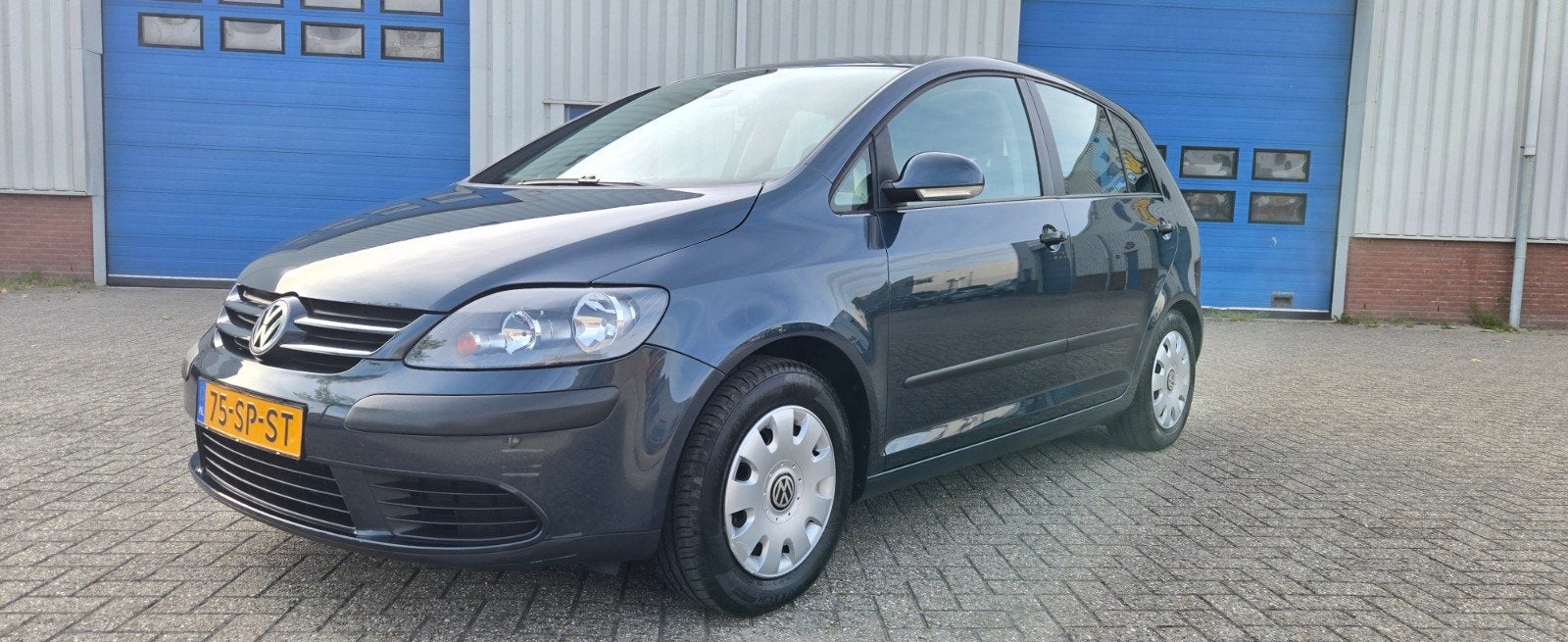 VW Golf Plus 1.6  Automaat N.A.P Clima Cruise Navi PDC Grijs, Stof, 1321 kg, 4 cilinders, 1200 kg