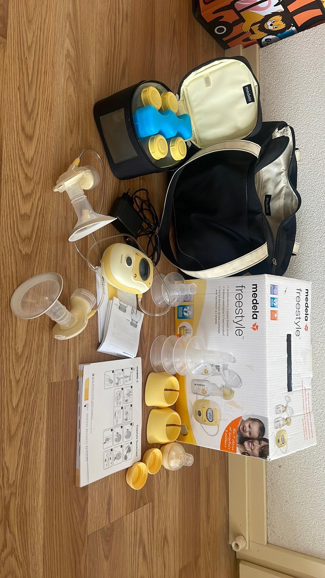 Medela Freestyle borst kolf, Gebruikt, Medela, Borstkolf, Ophalen of Verzenden