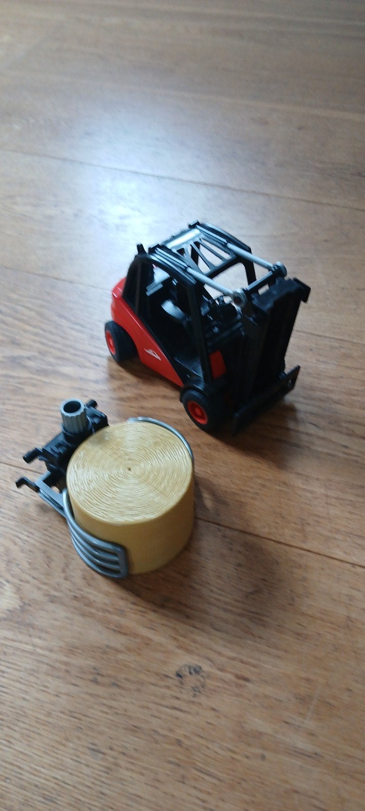 Bruder Linde heftruck speelgoed met balenklem (defect), Ophalen, Gebruikt
