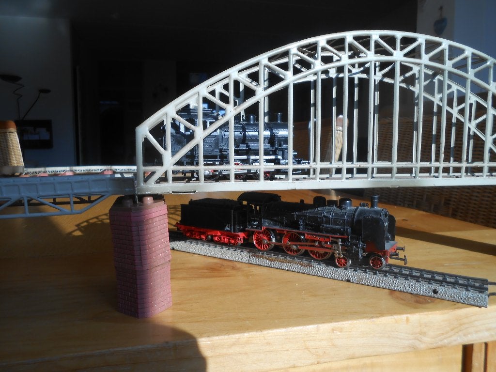 Marklin een ""echte"" brug van metaal 7064, 7161, 7163, etc., Wisselstroom, Brug, Tunnel of Gebouw, Ophalen of Verzenden, Zo goed als nieuw