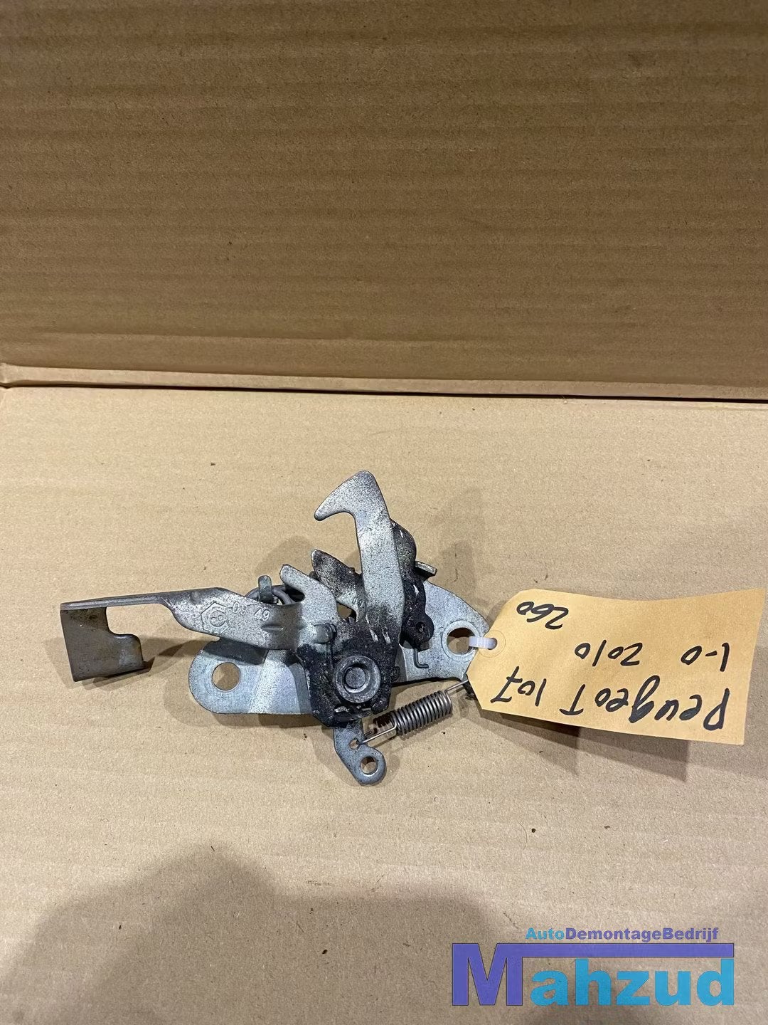 PEUGEOT 107 C1 Motorkap hendel slotmechaniek 2005-2014, Taurusavenue 1
2132 LS  Hoofddorp, NL, Gebruikt, Contact.group@renault.com