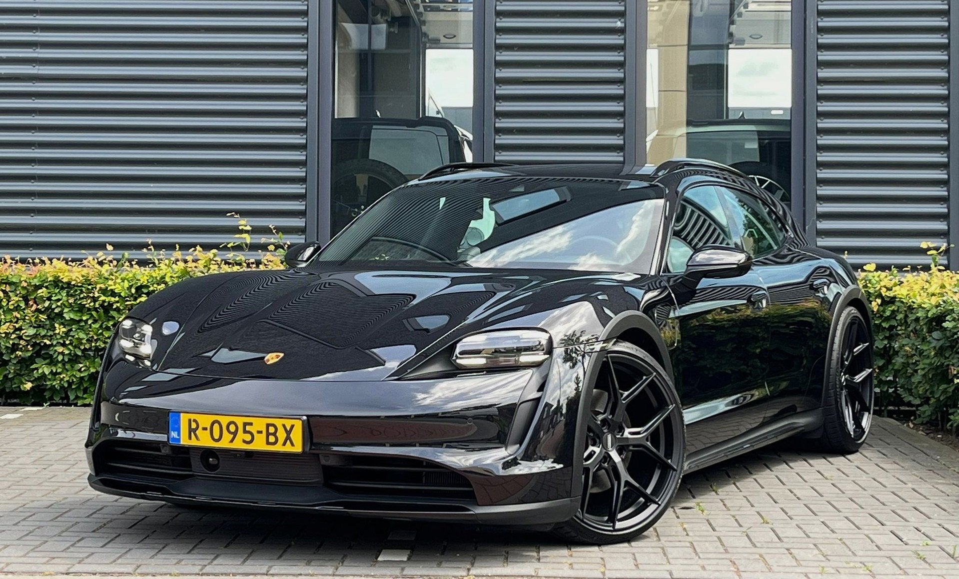 Porsche Taycan Cross Turismo 4S 93 kWh | NP 157K | 22"Vossen, Auto's, Porsche, Automaat, Zwart, 124 €/maand, 4 stoelen