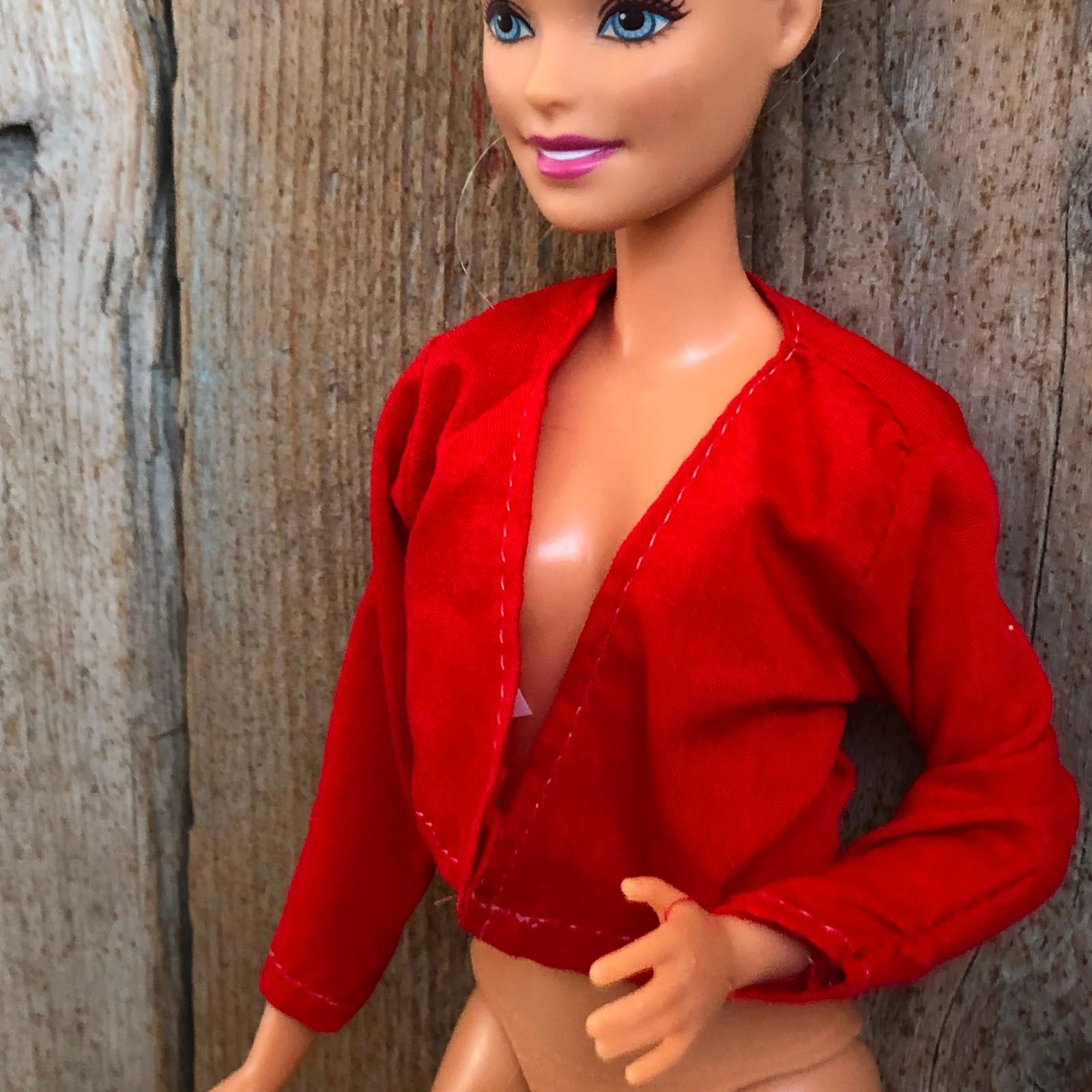 Rood jasje vest voor Barbie, Ophalen of Verzenden, Zo goed als nieuw, Barbie
